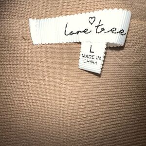 NEW NEVER WORN TAN PENCIL SKIRT